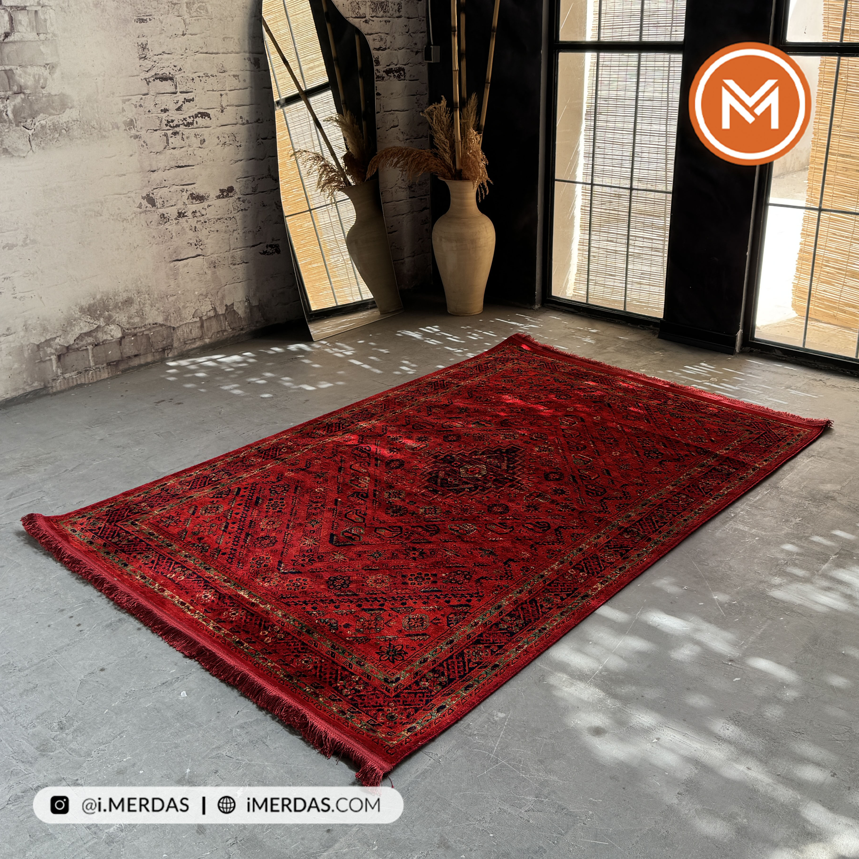 فرش گبه هرمس کد 6026 زمینه لاکی